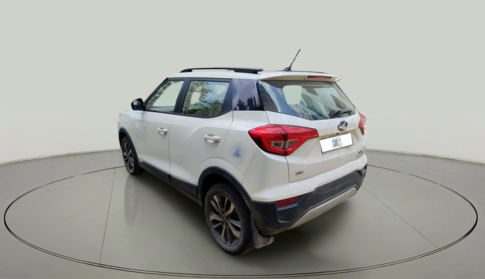 2021 Mahindra XUV300 W8 (O) 1.5 DIESEL, Diesel, Manual, 1,06,494 km, exterior