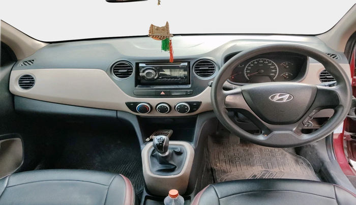 2014 Hyundai Grand i10 MAGNA 1.1 CRDI, Diesel, Manual, 1,12,640 km, interior