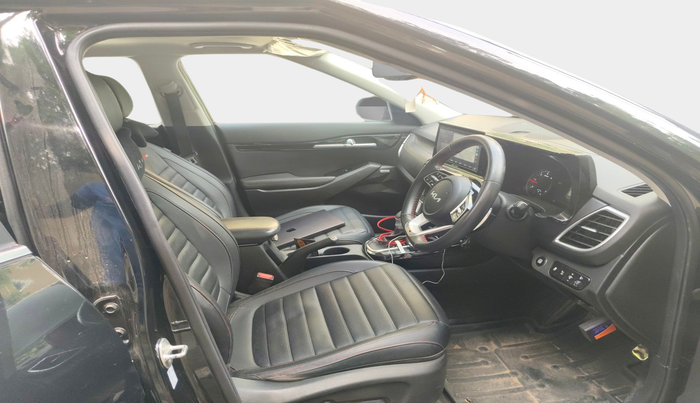 2022 KIA SELTOS GTX PLUS AT 1.5 DIESEL, Diesel, Automatic, 55,677 km, interior