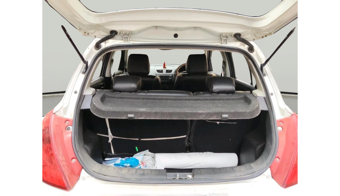 2015 Maruti Swift VXI, Petrol, Manual, 1,22,860 km, exterior