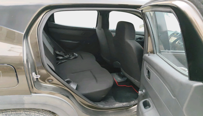 2016 Renault Kwid RXT 1.0, Petrol, Manual, 45,888 km, interior