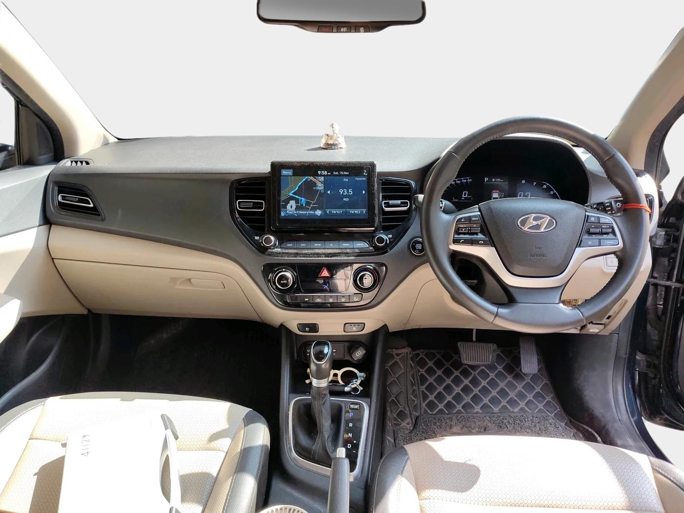 2022 Hyundai Verna SX (O) 1.5 VTVT IVT, Petrol, Automatic, 33,547 km, interior