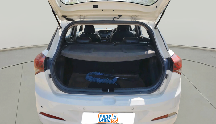 2016 Hyundai Elite i20 ASTA 1.2, Petrol, Manual, 1,30,725 km, exterior