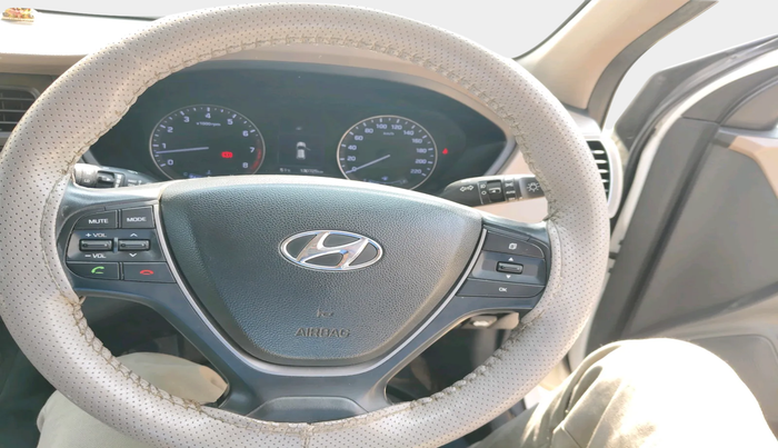 2016 Hyundai Elite i20 ASTA 1.2, Petrol, Manual, 1,30,725 km, interior