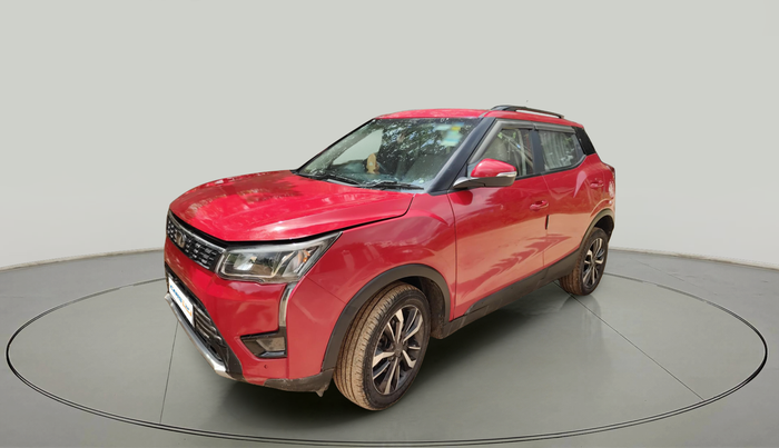 2020 Mahindra XUV300 W8 (O) 1.5 DIESEL, Diesel, Manual, 70,729 km, exterior