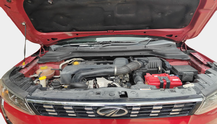 2020 Mahindra XUV300 W8 (O) 1.5 DIESEL, Diesel, Manual, 70,729 km, exterior