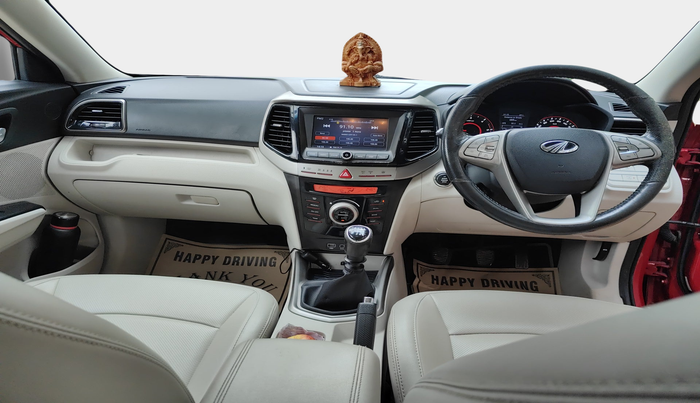2020 Mahindra XUV300 W8 (O) 1.5 DIESEL, Diesel, Manual, 70,729 km, interior