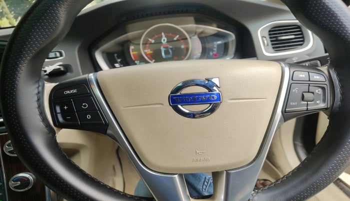 2016 Volvo S60 Momentum D4, Diesel, Automatic, 97,024 km, interior