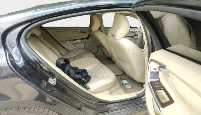 2016 Volvo S60 Momentum D4, Diesel, Automatic, 97,024 km, interior