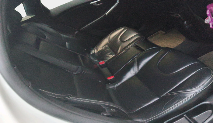 2015 Volvo V 40 D3 R design, Diesel, Automatic, 1,09,698 km, interior