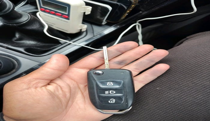 2019 Tata NEXON XM DIESEL, Diesel, Manual, 96,889 km, interior