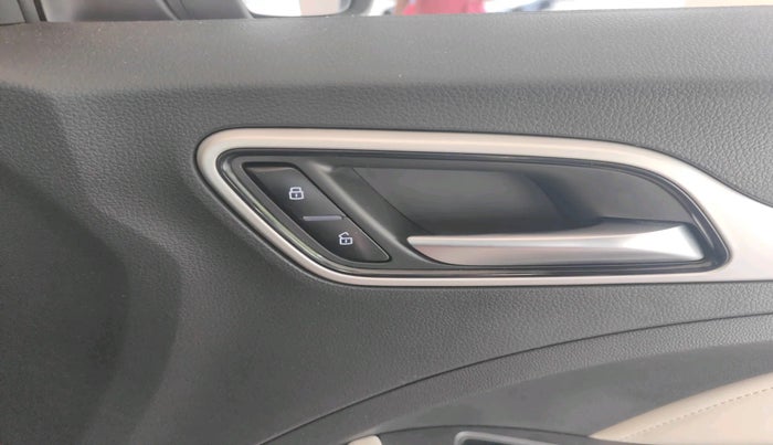 2022 MG ASTOR SHARP 1.5 MT, Petrol, Manual, 10,005 km, interior