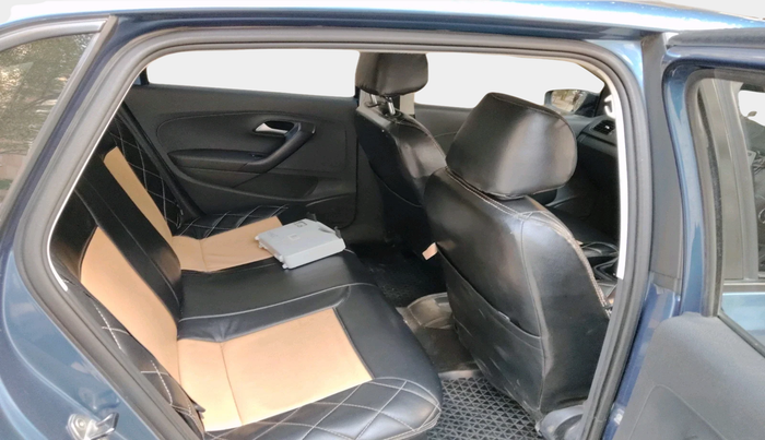 2016 Volkswagen Polo COMFORTLINE 1.2L, Petrol, Manual, 57,996 km, interior