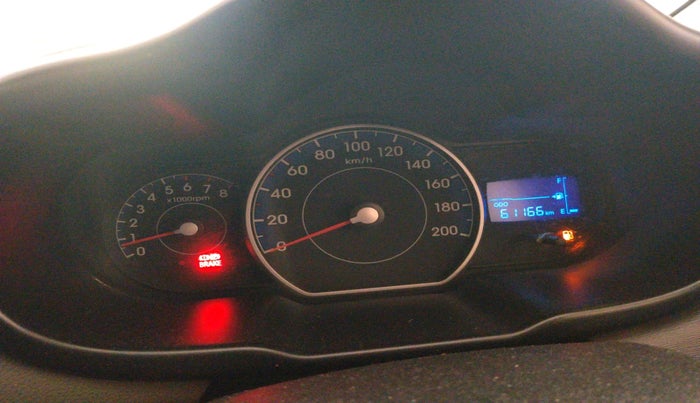 2015 Hyundai i10 SPORTZ 1.1, Petrol, Manual, 61,166 km, interior