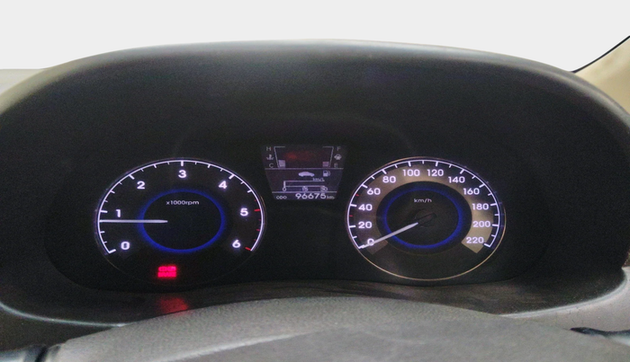 2013 Hyundai Verna FLUIDIC 1.6 CRDI SX, Diesel, Manual, 96,675 km, interior