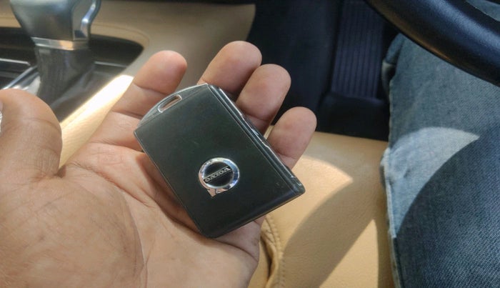 2016 Volvo XC 90 D5 Inscription, Diesel, Automatic, 1,83,751 km, interior