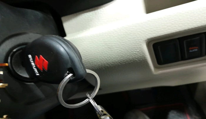 2016 Maruti Swift Dzire VDI, Diesel, Manual, 1,17,007 km, interior