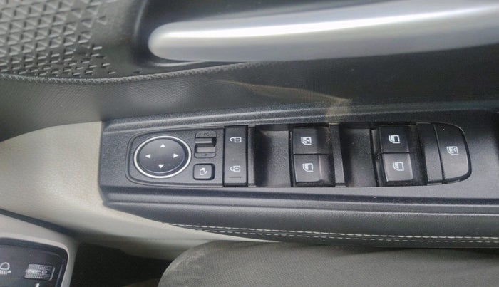 2021 KIA SONET HTX 1.0 IMT, Petrol, Manual, 42,395 km, interior