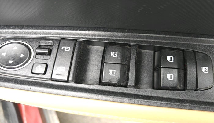 2024 KIA SONET HTX 1.5 AT, Diesel, Automatic, 19,912 km, interior