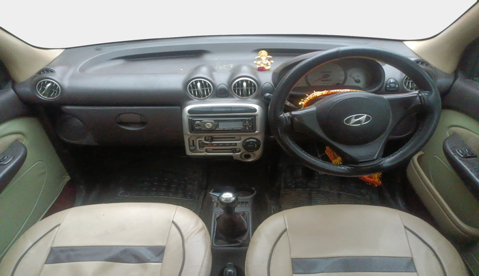 2013 Hyundai Santro Xing GL PLUS, Petrol, Manual, 8,88,105 km, interior