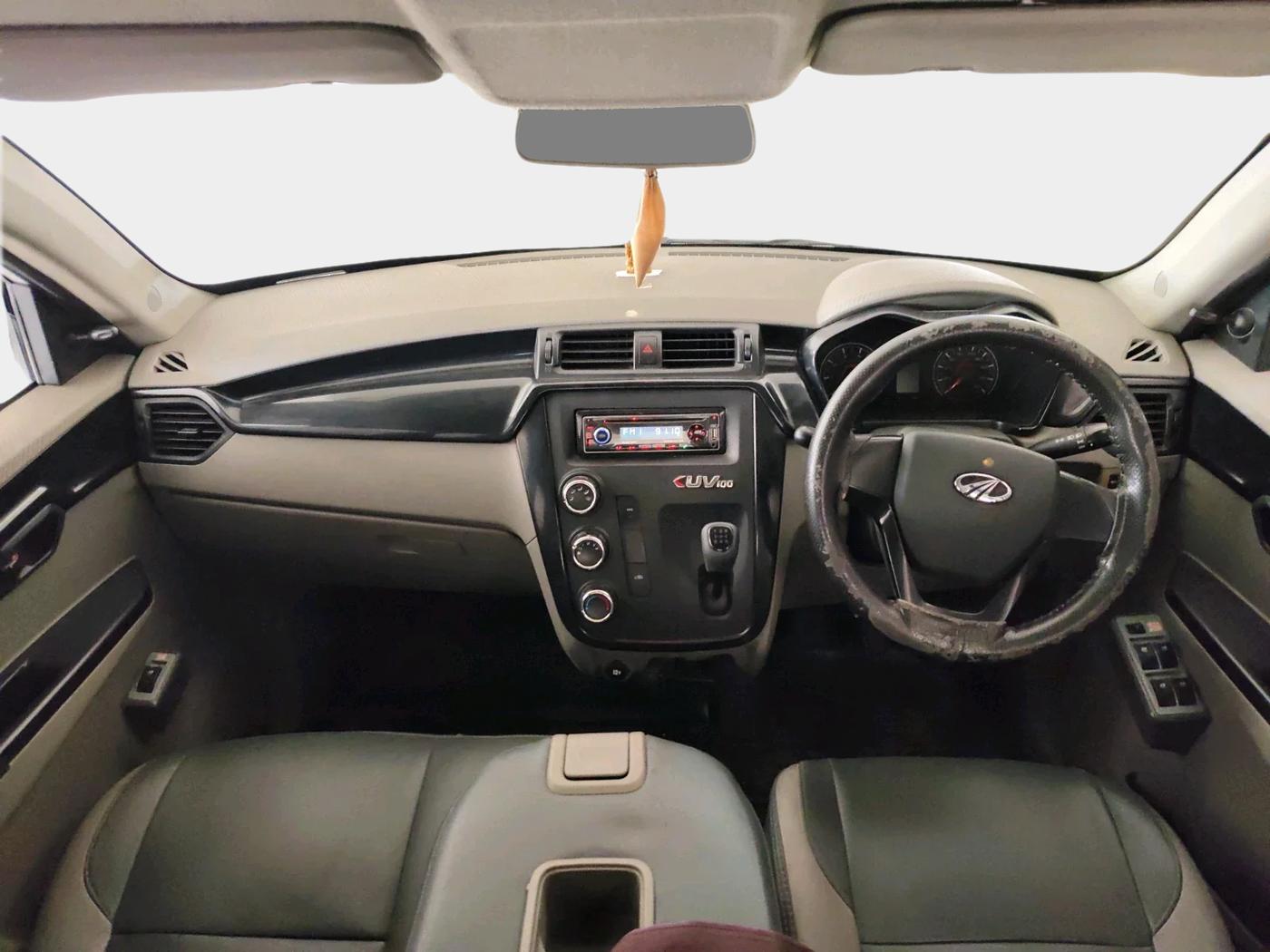 2016 Mahindra Kuv100 K2 6 STR, Petrol, Manual, 77,500 km, interior