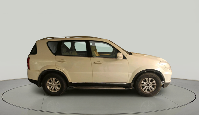 2013 Ssangyong Rexton RX7, Diesel, Automatic, 1,41,109 km, exterior