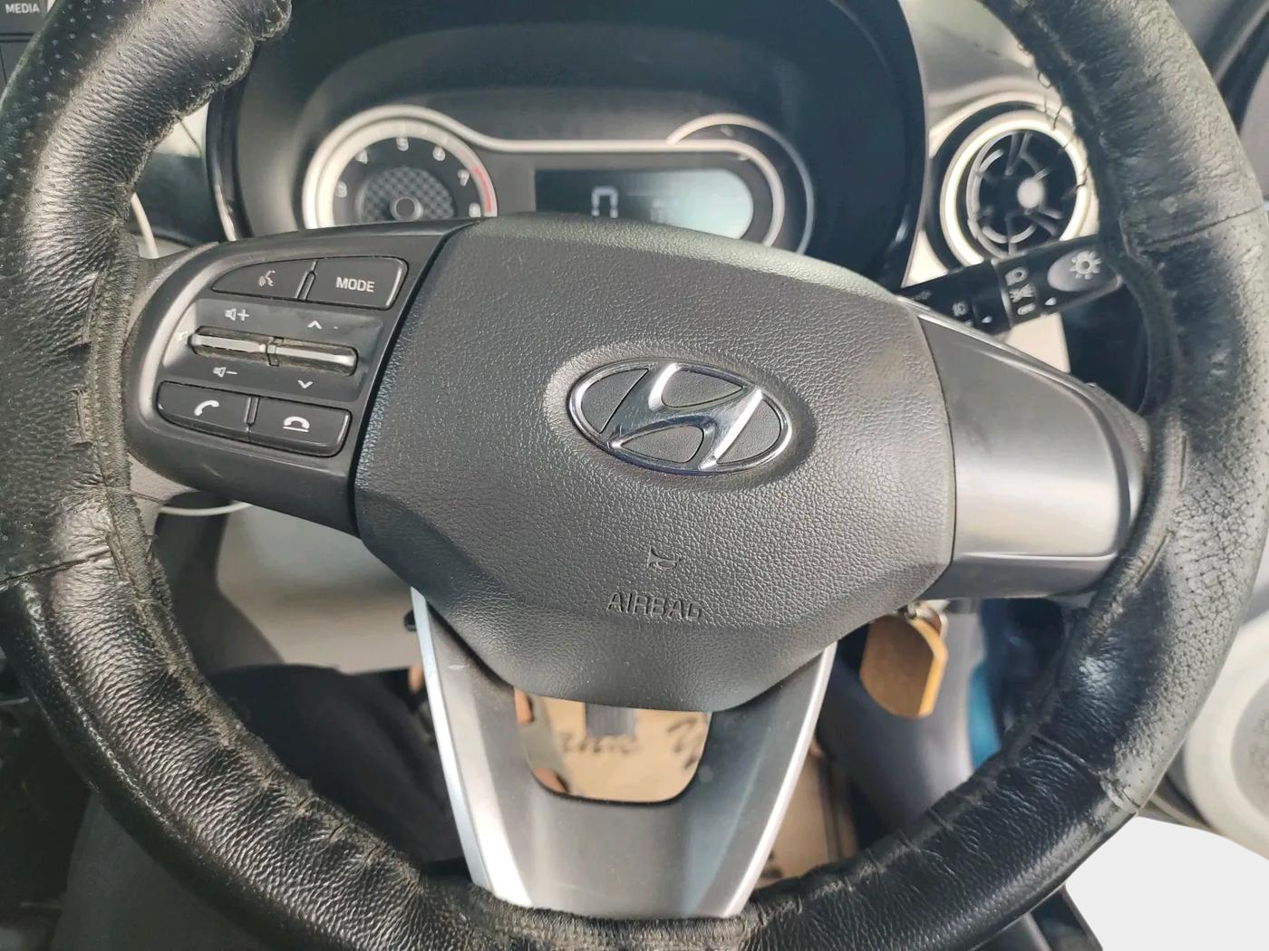2020 Hyundai GRAND I10 NIOS SPORTZ 1.2 KAPPA VTVT, Petrol, Manual, 69,844 km, interior