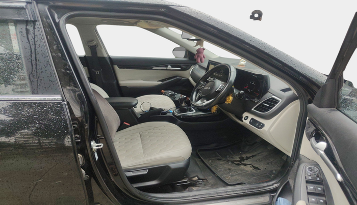 2022 KIA SELTOS HTX 1.5 DIESEL, Diesel, Manual, 1,07,056 km, interior