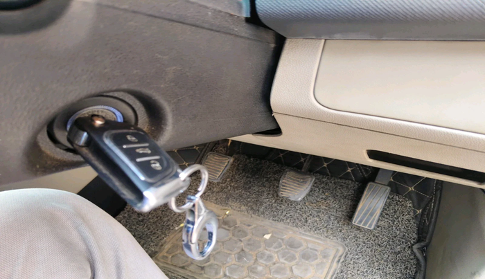 2018 Mahindra MARAZZO M4 7 STR, Diesel, Manual, 1,09,492 km, interior