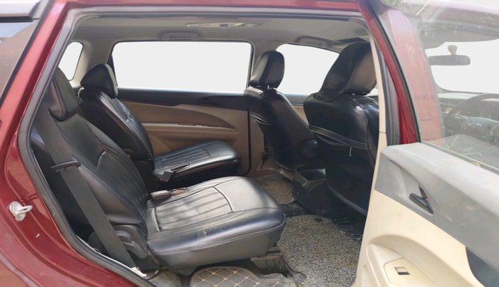 2018 Mahindra MARAZZO M4 7 STR, Diesel, Manual, 1,09,492 km, interior