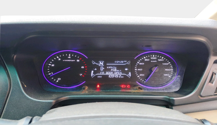 2018 Mahindra MARAZZO M4 7 STR, Diesel, Manual, 1,09,492 km, interior