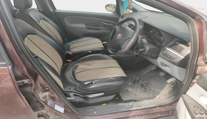 2012 Fiat Grand Punto DYNAMIC 1.3, Diesel, Manual, 1,20,000 km, interior