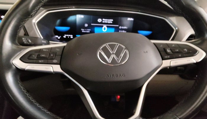 2022 Volkswagen TAIGUN TOPLINE 1.0 TSI AT, Petrol, Automatic, 40,739 km, interior