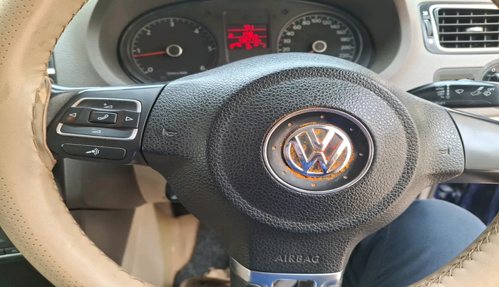 2014 Volkswagen Vento HIGHLINE DIESEL 1.6, Diesel, Manual, 1,32,412 km, interior