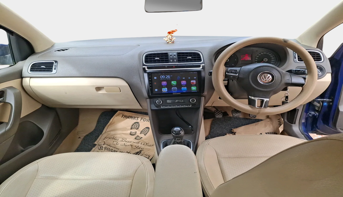 2014 Volkswagen Vento HIGHLINE DIESEL 1.6, Diesel, Manual, 1,32,412 km, interior