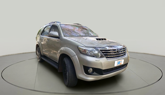 2012 Toyota Fortuner 3.0 4X2 MT, Diesel, Manual, 9,99,999 km, exterior