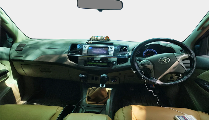 2012 Toyota Fortuner 3.0 4X2 MT, Diesel, Manual, 9,99,999 km, interior