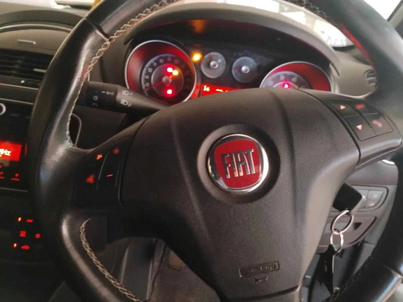 2015 Fiat Punto EVO EMOTION 1.3 MULTIJET, Diesel, Manual, 54,676 km, interior