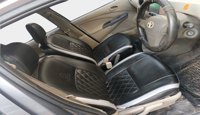 2016 Toyota Etios GD, Diesel, Manual, 1,17,219 km, interior