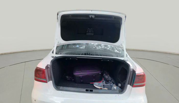 2012 Volkswagen Passat HIGHLINE DSG, Diesel, Automatic, 1,21,319 km, exterior