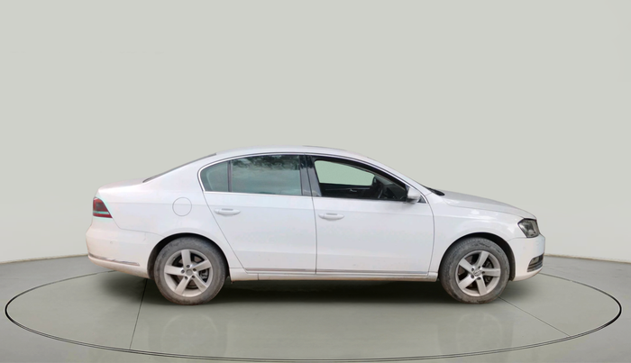 2012 Volkswagen Passat HIGHLINE DSG, Diesel, Automatic, 1,21,319 km, exterior