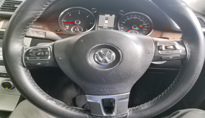 2012 Volkswagen Passat HIGHLINE DSG, Diesel, Automatic, 1,21,319 km, interior