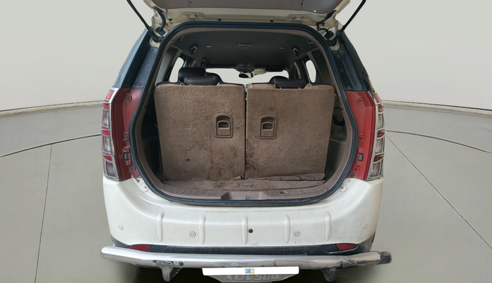 2012 Mahindra XUV500 W8, Diesel, Manual, 1,09,958 km, exterior