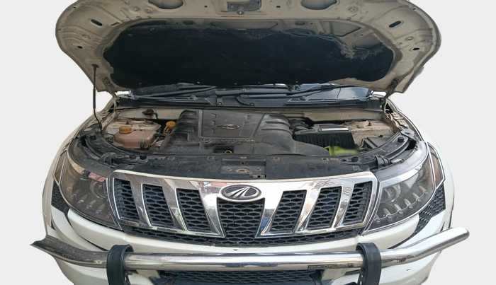 2012 Mahindra XUV500 W8, Diesel, Manual, 1,09,958 km, exterior
