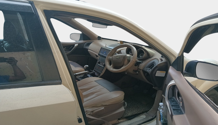 2012 Mahindra XUV500 W8, Diesel, Manual, 1,09,958 km, interior