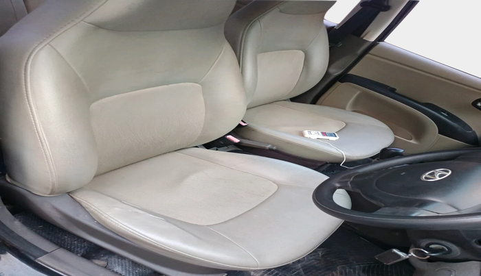 2010 Hyundai i10 MAGNA 1.2, Petrol, Manual, 54,850 km, interior