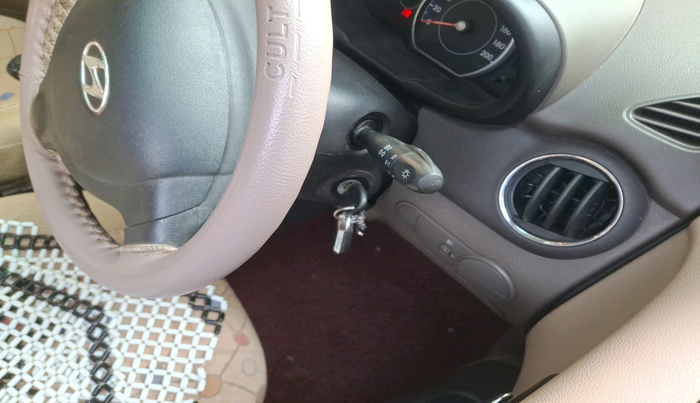 2012 Hyundai i10 MAGNA 1.2, Petrol, Manual, 69,285 km, interior