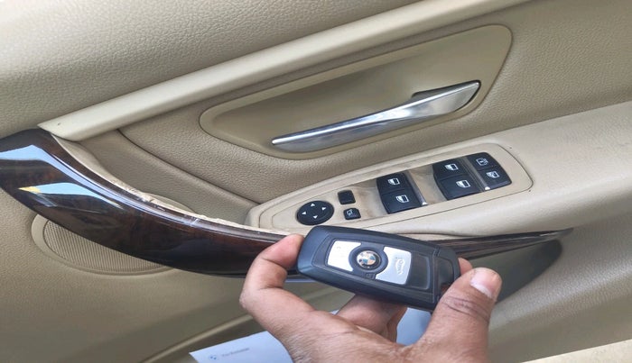 2016 BMW 3 Series 320d Prestige, Diesel, Automatic, 89,206 km, interior