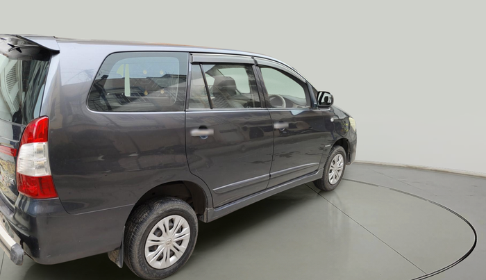 2015 Toyota Innova 2.5 GX 7 STR, Diesel, Manual, 1,33,535 km, exterior