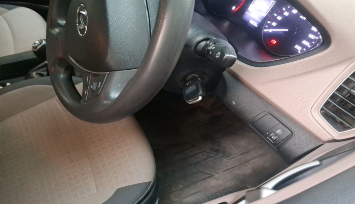 2015 Hyundai Elite i20 SPORTZ 1.4 CRDI, Diesel, Manual, 78,859 km, interior